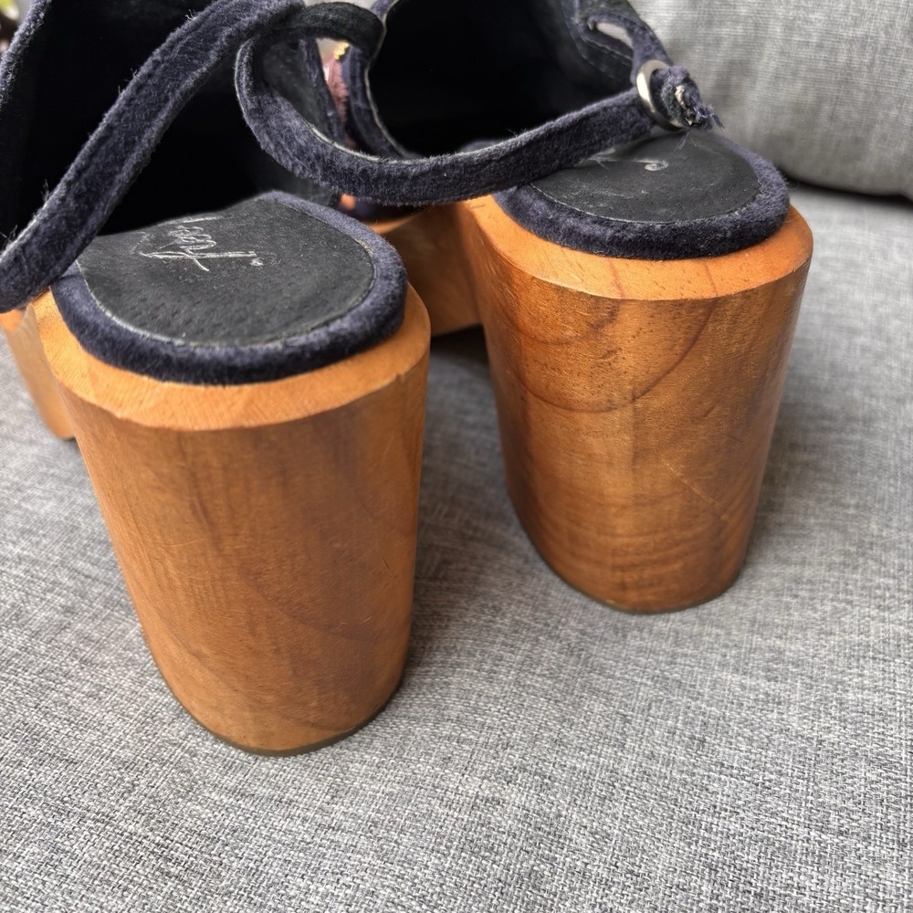 Free People 38/8 Cosmic Storm Navy Embroidered‎ Beaded Wooden Platform Clogs - Picture 6 of 15